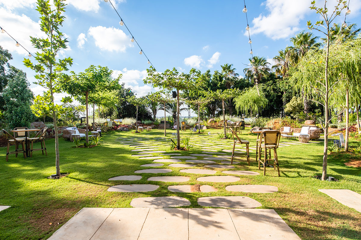 Beit Melchett gardens
